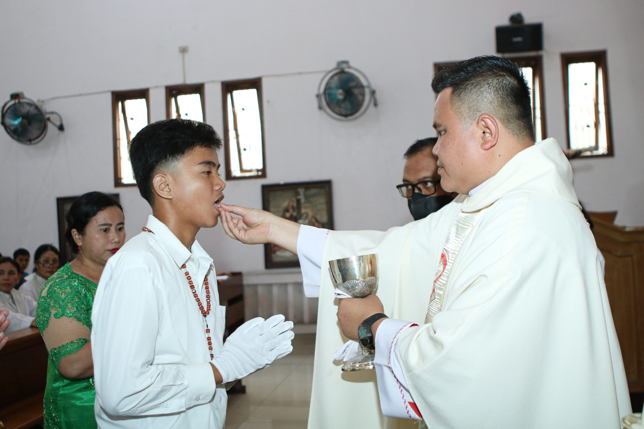Galeri Foto Komuni I