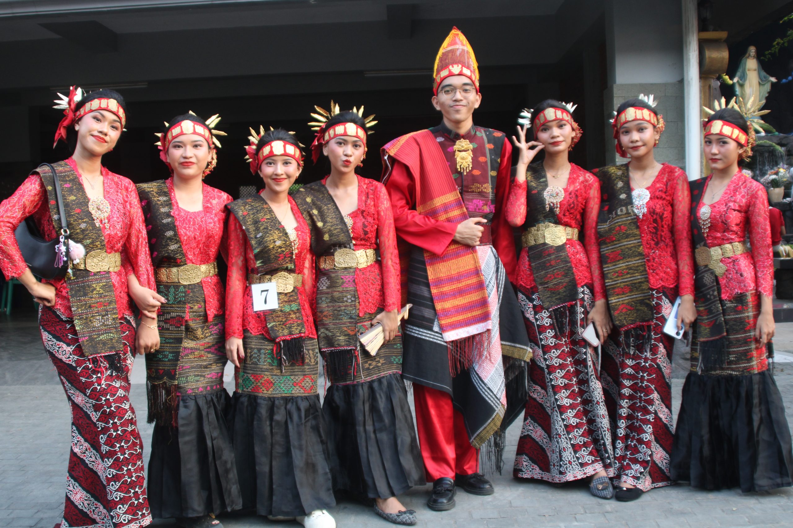 Perlombaan Tari Daerah OMK dan Modern Dance BIR Meriahkan 50 Tahun Paroki St. Fransiskus Assisi Padang Bulan – Medan